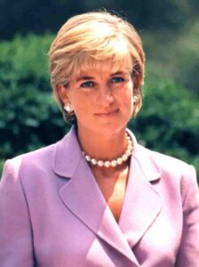 Princess Diana also has a rectangle face shape.